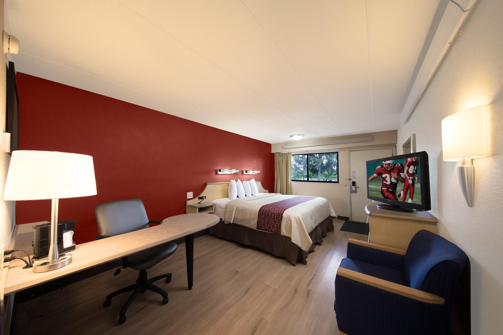 Red Roof Inn Cincinnati Northeast - בלו אש מראה חיצוני תמונה