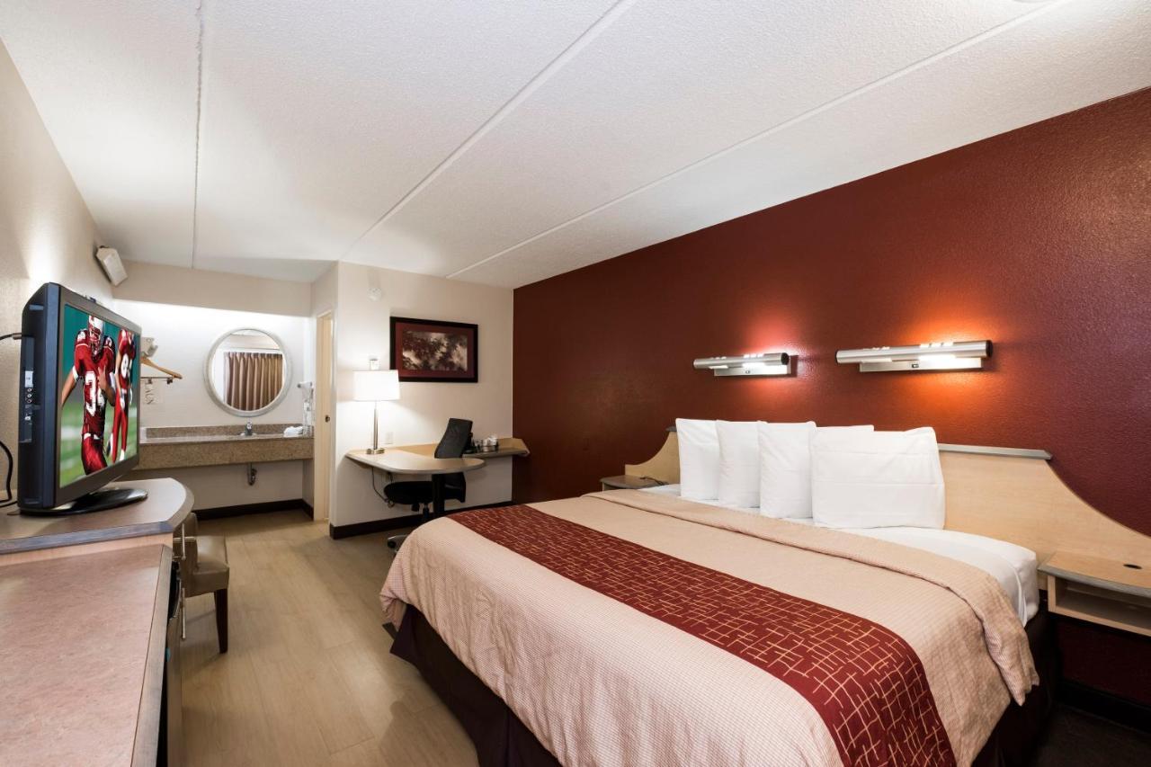 Red Roof Inn Cincinnati Northeast - בלו אש מראה חיצוני תמונה