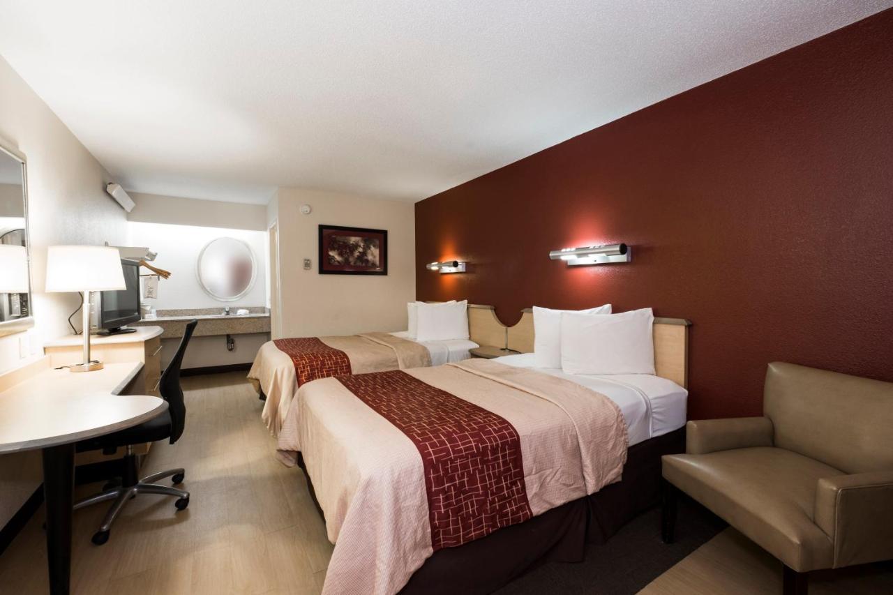 Red Roof Inn Cincinnati Northeast - בלו אש מראה חיצוני תמונה