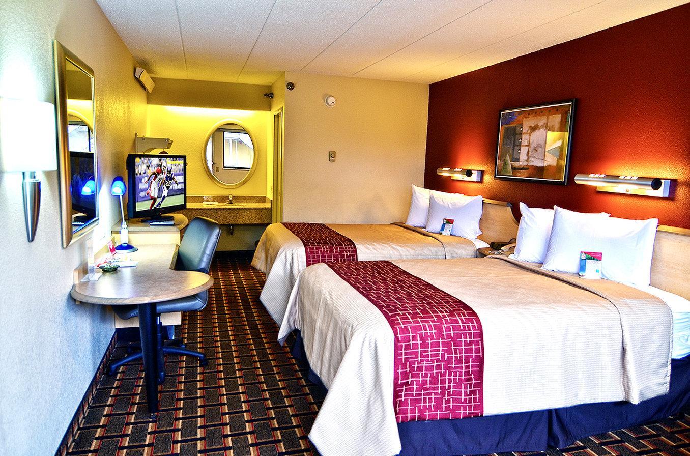 Red Roof Inn Cincinnati Northeast - בלו אש מראה חיצוני תמונה