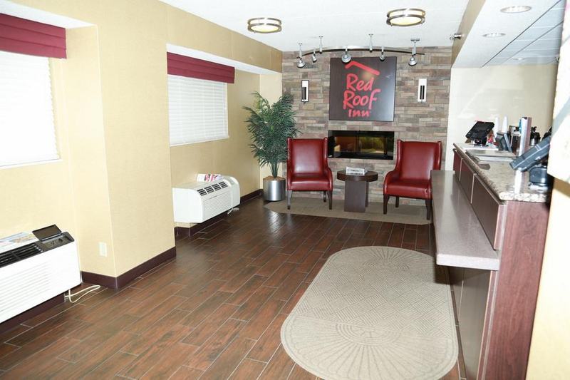 Red Roof Inn Cincinnati Northeast - בלו אש מראה חיצוני תמונה