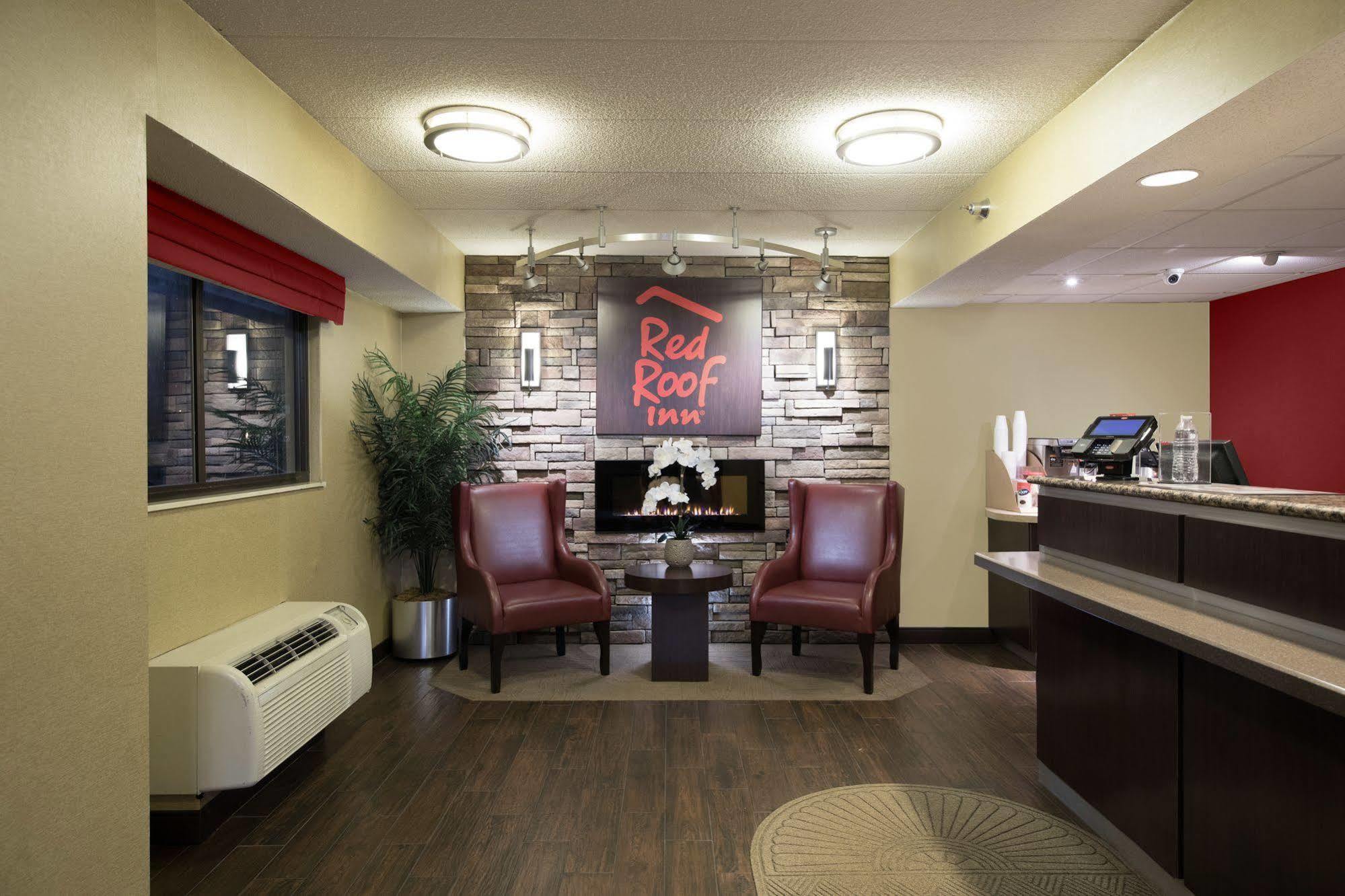 Red Roof Inn Cincinnati Northeast - בלו אש מראה חיצוני תמונה